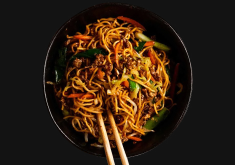 Sammys-Asian-Fusion-chow-mein-dishes